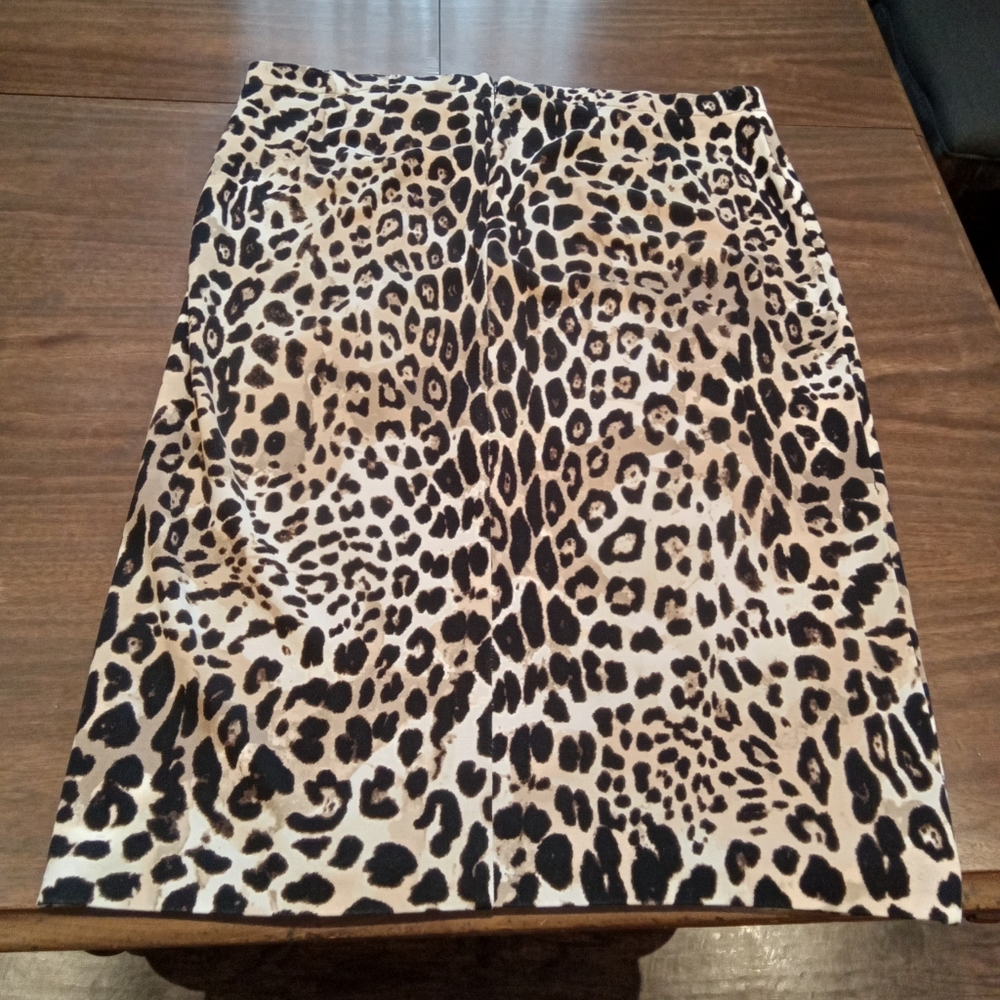 Leopard print skirt